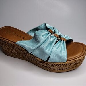 ITALIAN SHOEMAKERS MADE IN ITALY Teal Fabric Sandals